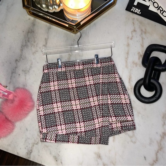 Forever 21 Tweed Asymmetric Mini Skirt in Pink Multi - Picture 5 of 13